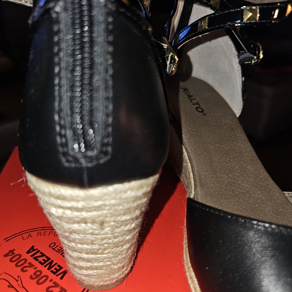 Rialto Campari Espadrille Wedge Sandals With Gold Accents -New With Box - Picture 5 of 6